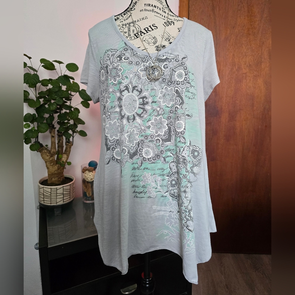 Women's Gray Floral Tunic